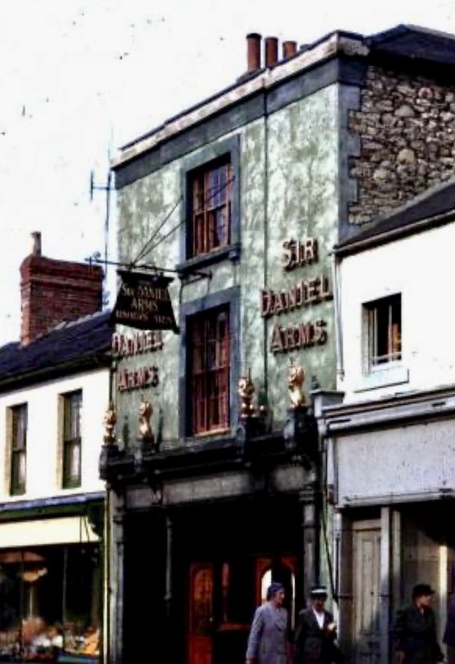 Sir Daniel Arms, Swindon