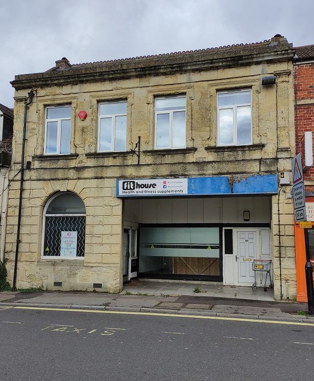 Black Pearl, Trowbridge