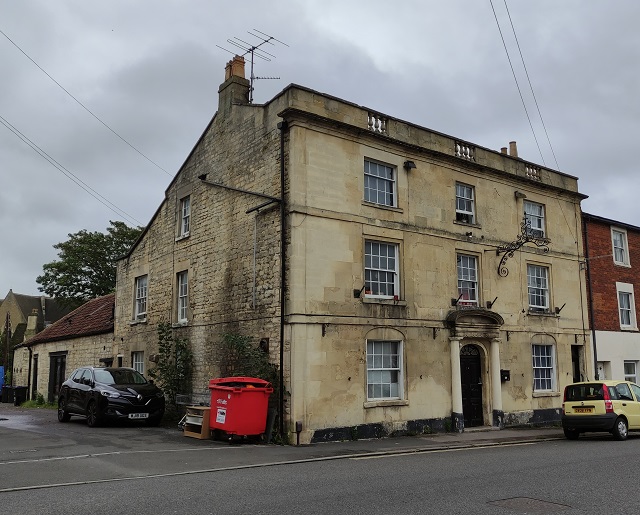 Crown Hotel, Trowbridge