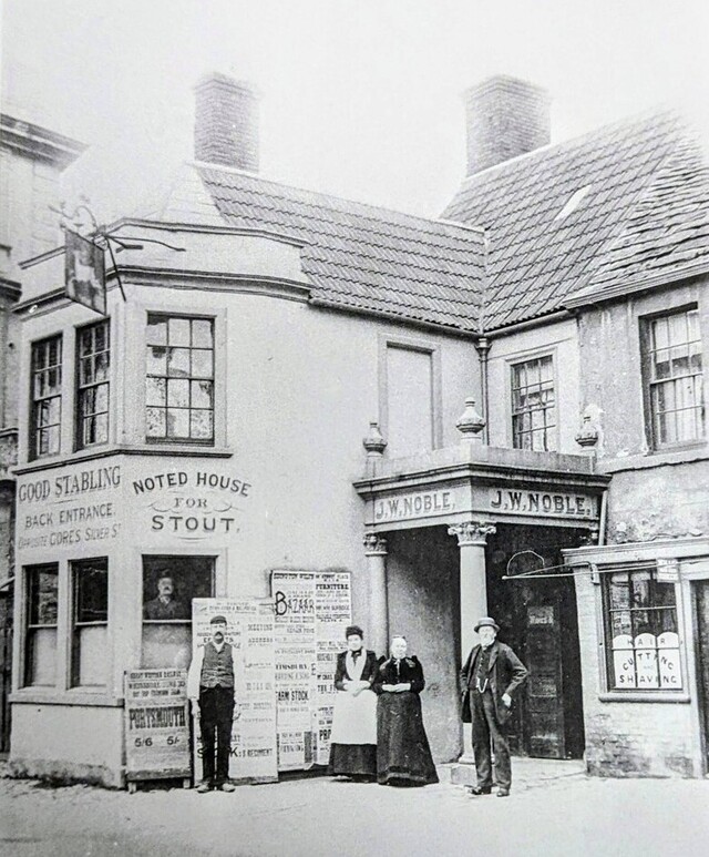 White Hart, Trowbridge