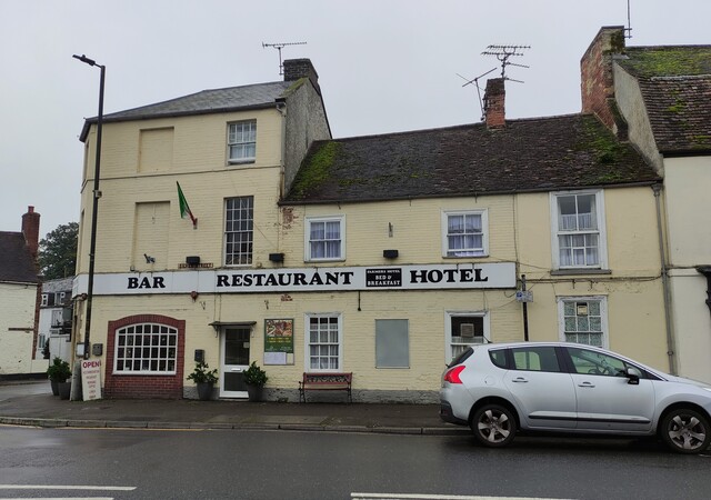 Farmers Hotel, Warminster