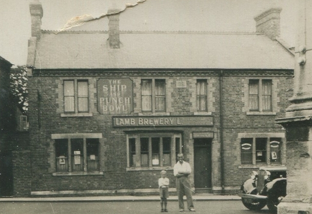 Ship & Punch Bowl, Warminster