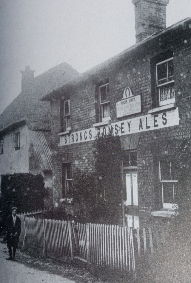 Horse Shoe, Winterslow