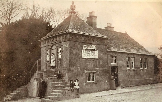Fish Inn, Broadway