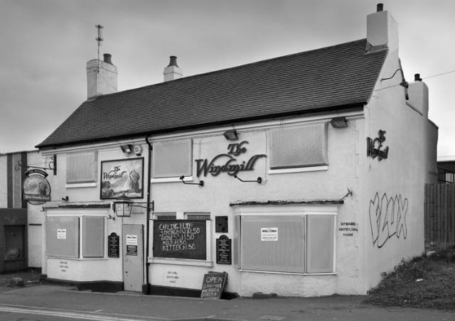 The Windmill, Lye