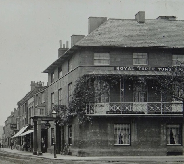 Royal Three Tuns, Pershore