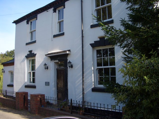 Alma Inn, Porchbrook