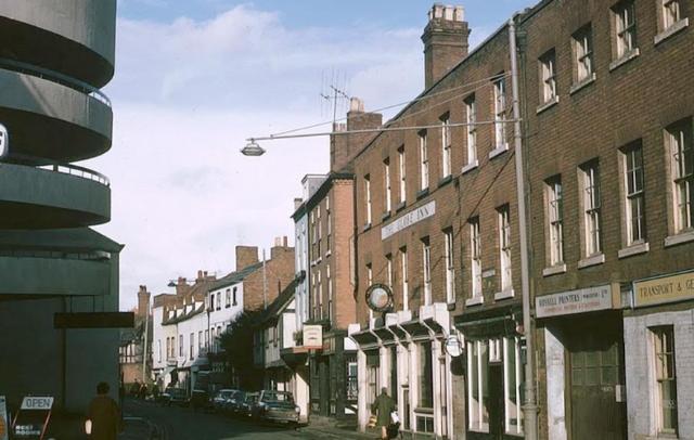 The Globe, Worcester