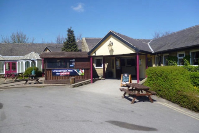 Fiddlers Three, Bradford, BD14