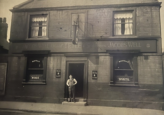 Jacobs Well, Leeds, LS11