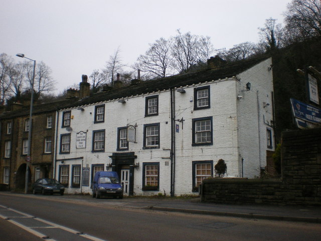 Grove Inn, Luddendenfoot