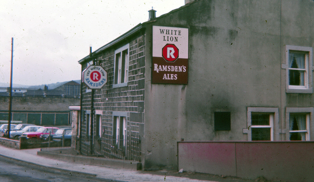 White Lion, Mytholmroyd
