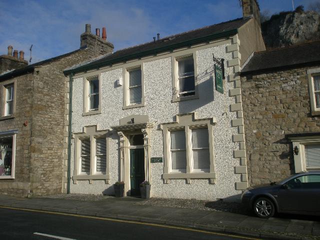 William IV, Settle