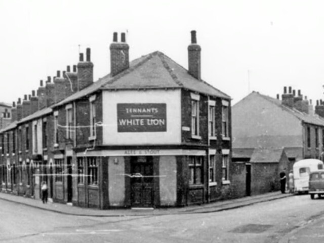 White Lion, Sheffield, S9
