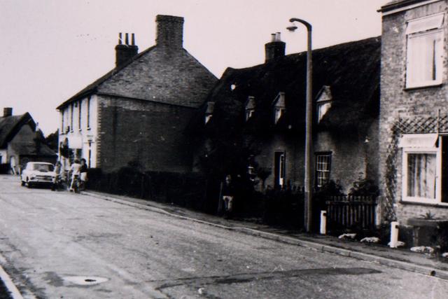 Lion & Lamb, Oakington