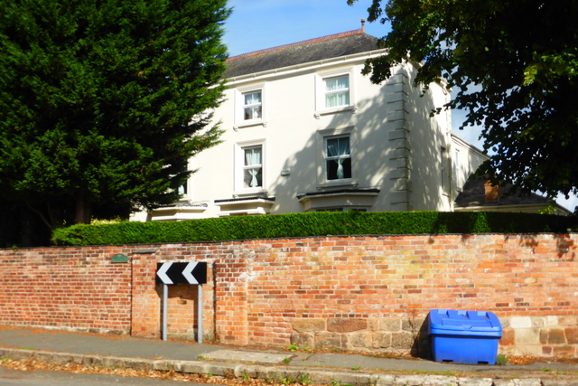 Coach House, Milton