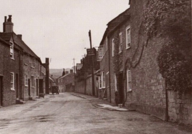 Bell & Crown, Beaminster Bell & Crown, Beaminster