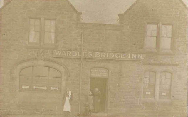 Wardles Bridge Inn, Holmside