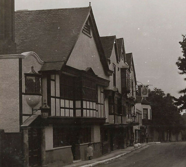 Ye Olde Kings Head, Chigwell Ye Olde Kings Head, Chigwell