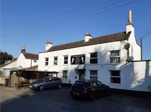 White Horse, Pilning