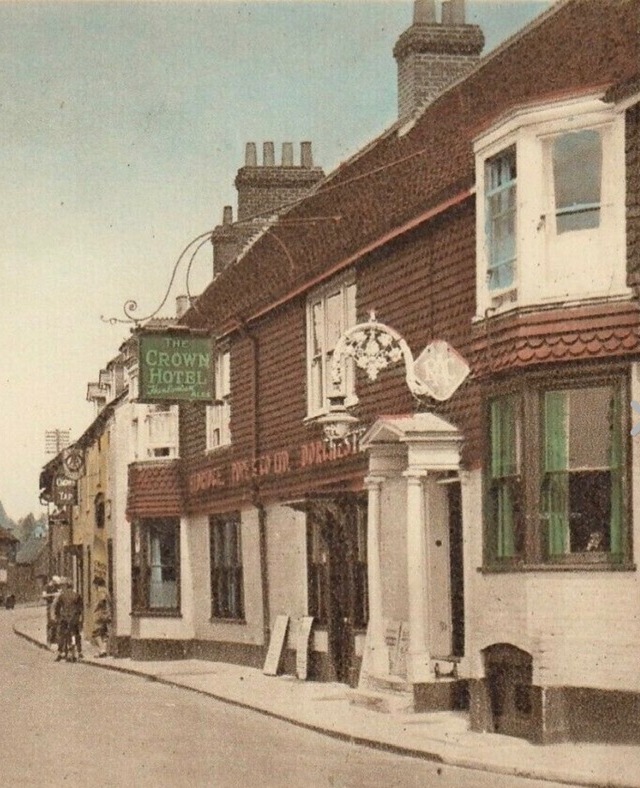 Crown Hotel, Ringwood