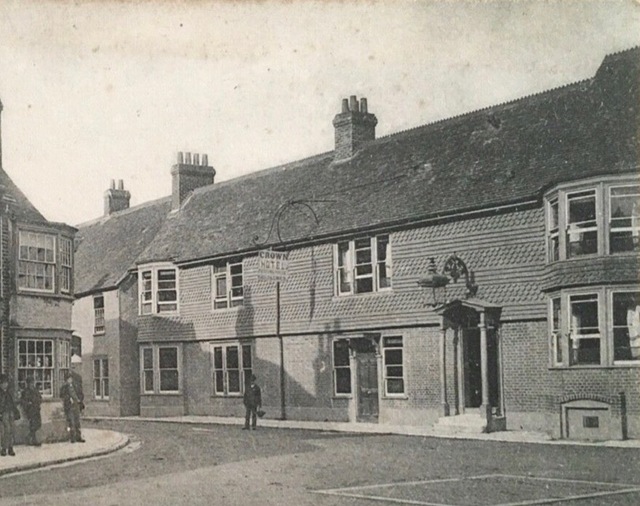 Crown Hotel, Ringwood