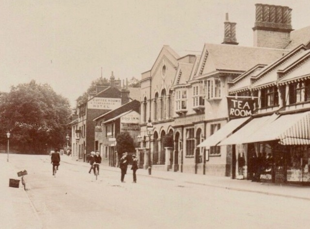 The Dog, Hitchin