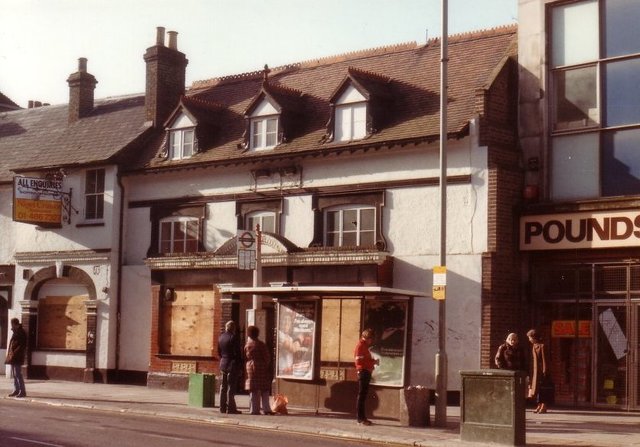 The Castle, Waltham Cross