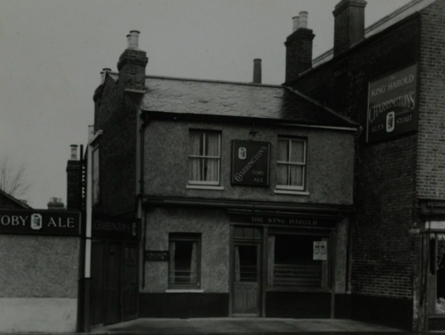 King Harold, Waltham Cross King Harold, Waltham Cross