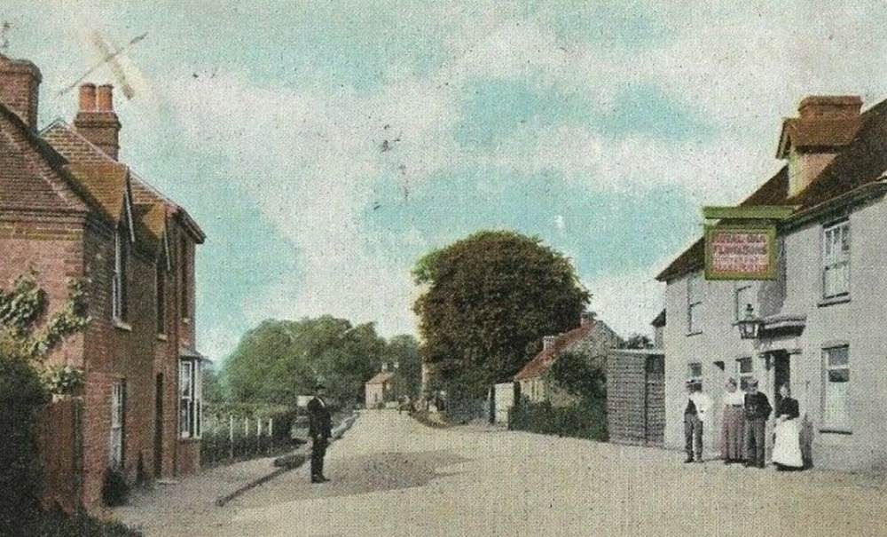 Royal Oak, Upstreet