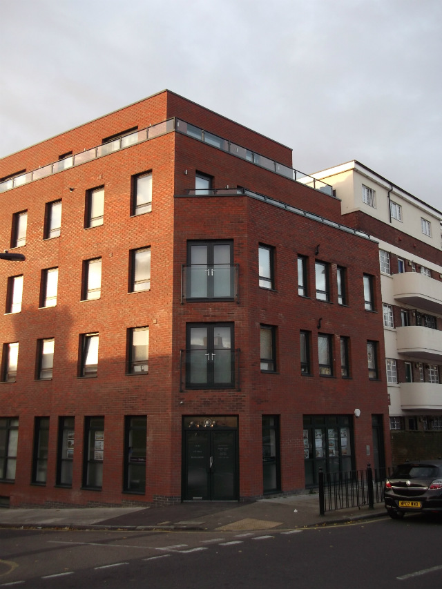 The Resolute, Poplar The Resolute, Poplar