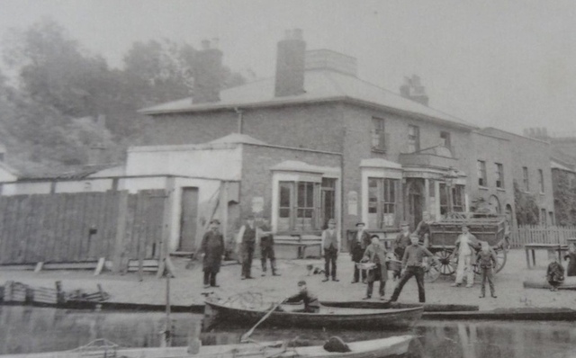 Kings Head, Clapton, E5 Kings Head, Clapton, E5