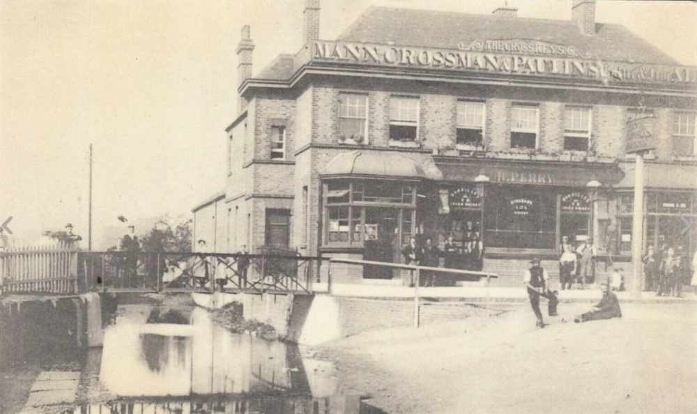 Cross Keys, Lower Edmonton