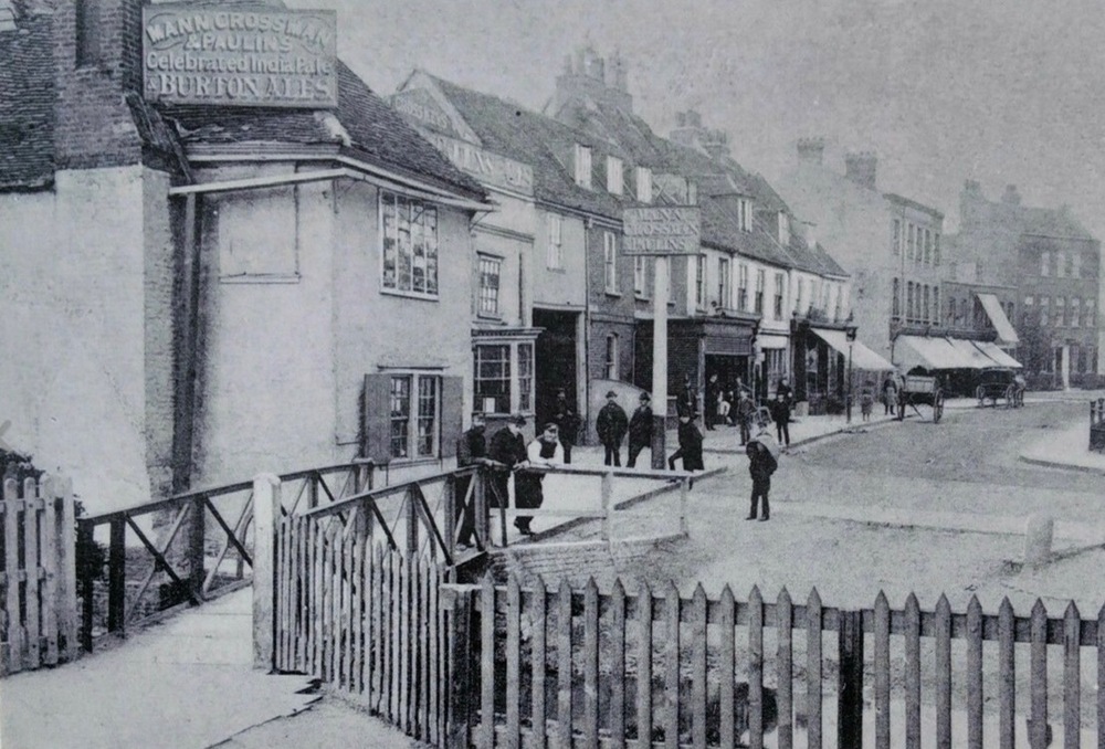 Cross Keys, Lower Edmonton