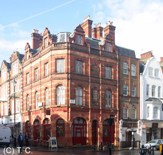 Sir Isaac Newton, St Johns Wood Sir Isaac Newton, St Johns Wood