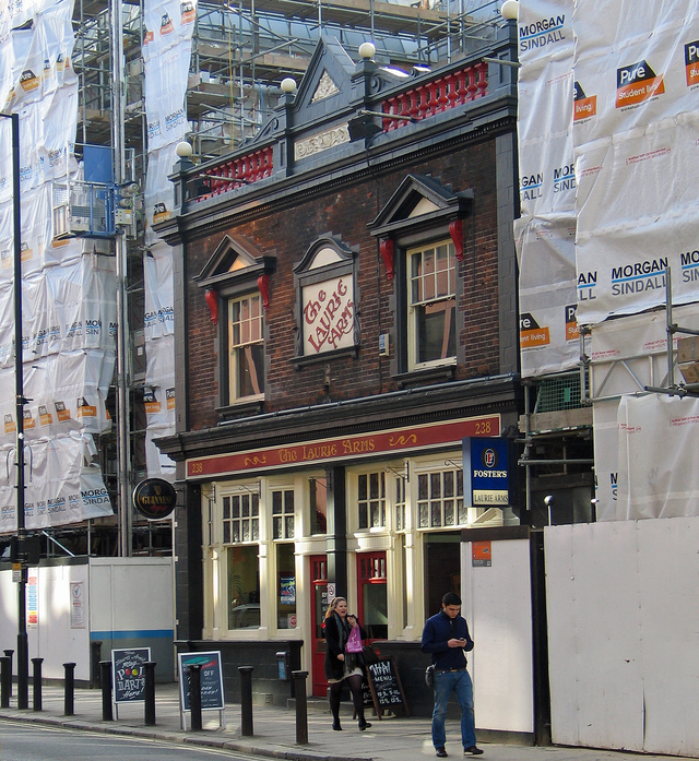 Laurie Arms, Hammersmith