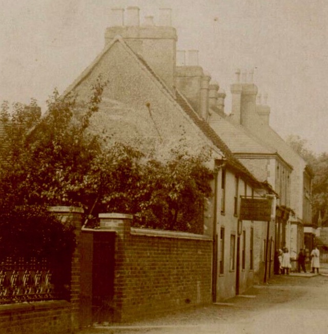 Rose & Crown, Harefield Rose & Crown, Harefield