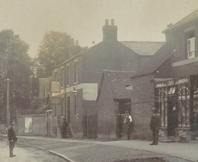 The Crown, Harwell The Crown, Harwell