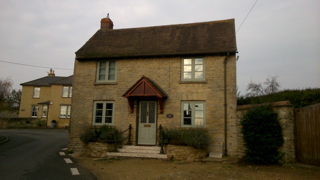 Fox & Grapes, Islip