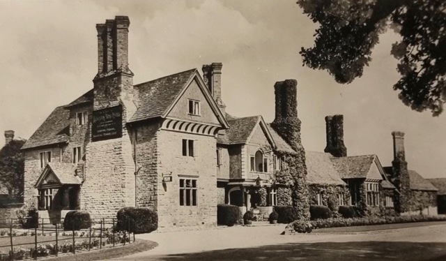 Langston Arms, Kingham