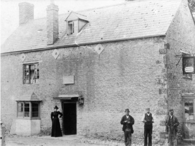 The Fox, Middle Barton