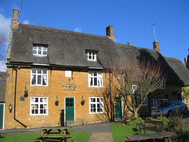 North Arms, Wroxton