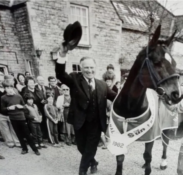 White Horse, Morcott White Horse, Morcott