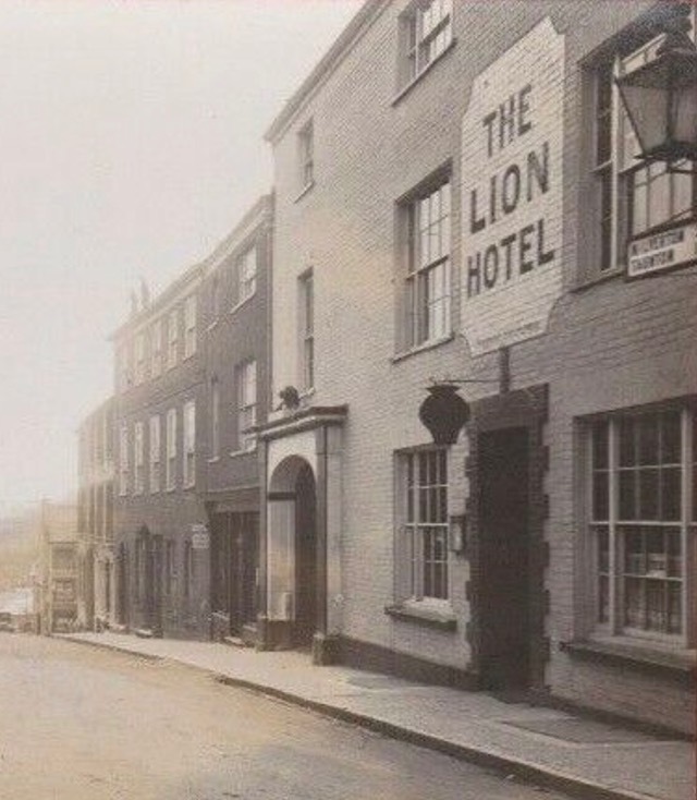 Lion Hotel, Wiveliscombe