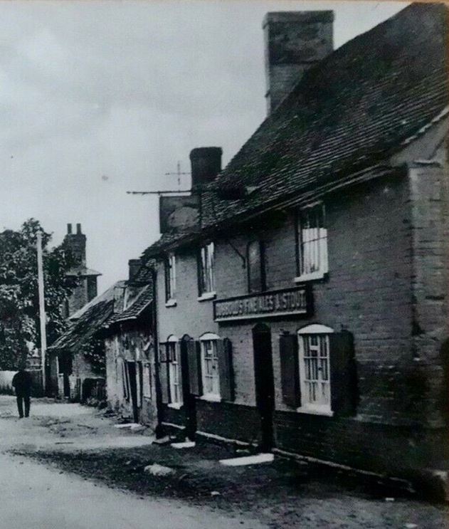 The Swan, Alderton