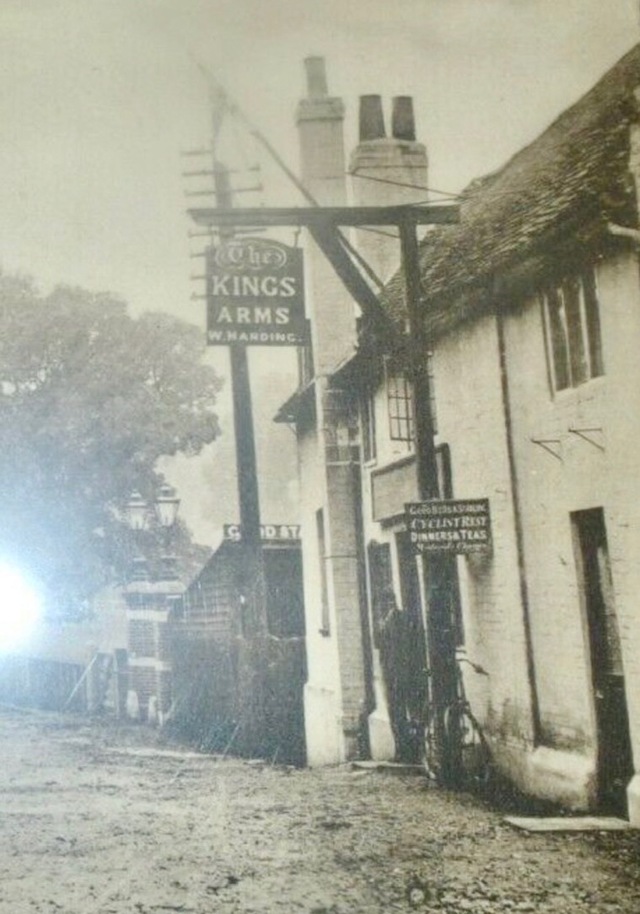Kings Arms, Cobham Kings Arms, Cobham