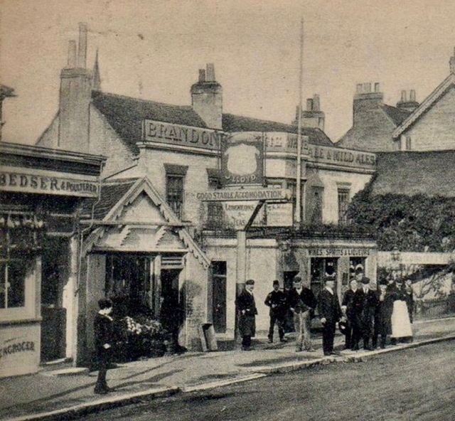 White Lion, Esher