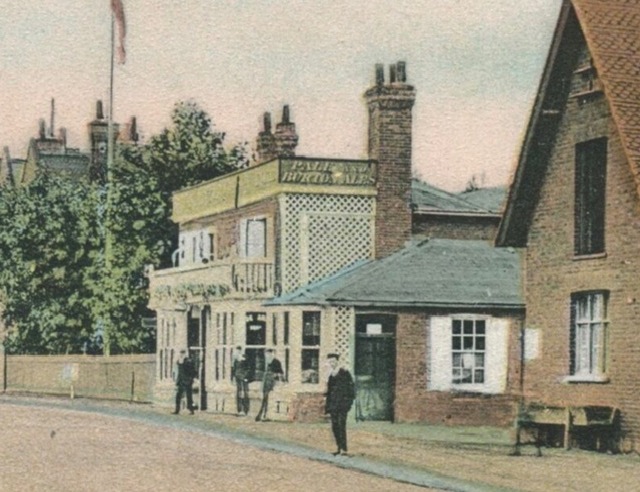 The Crown, Morden The Crown, Morden