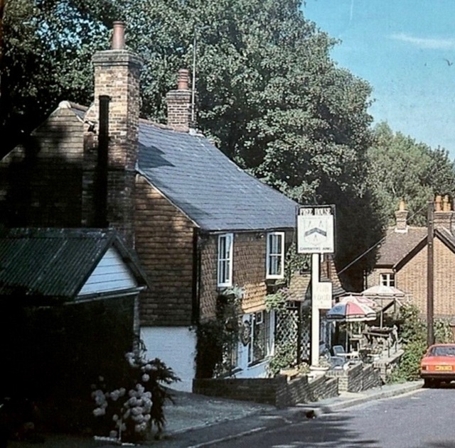 Carpenters Arms, Mayfield