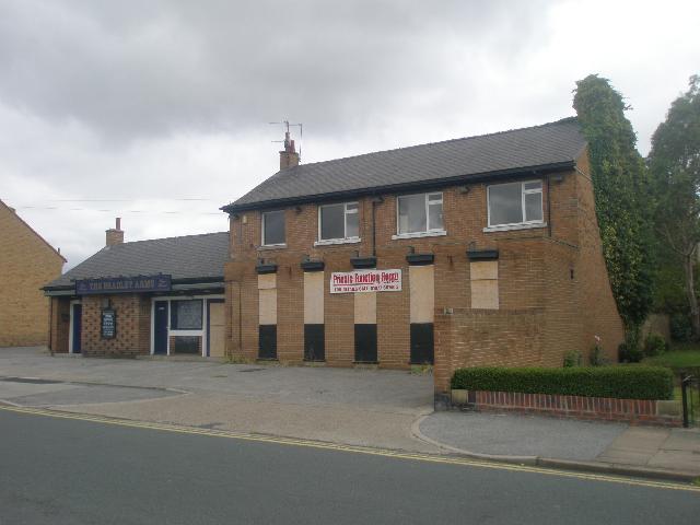 Bradley Arms, Castleford